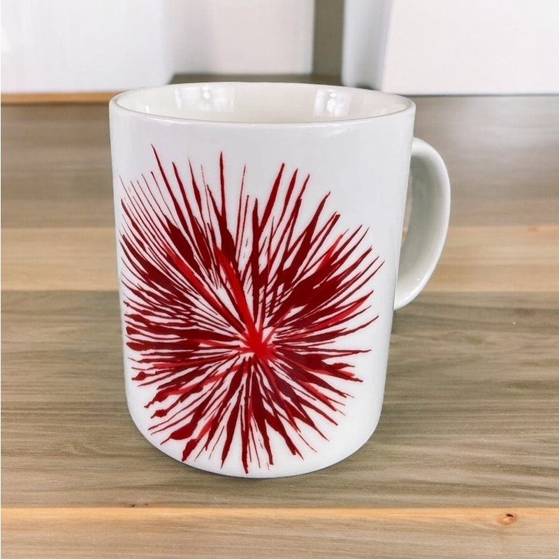Red Starburst Mug: 4"H x 4"W x 3"D