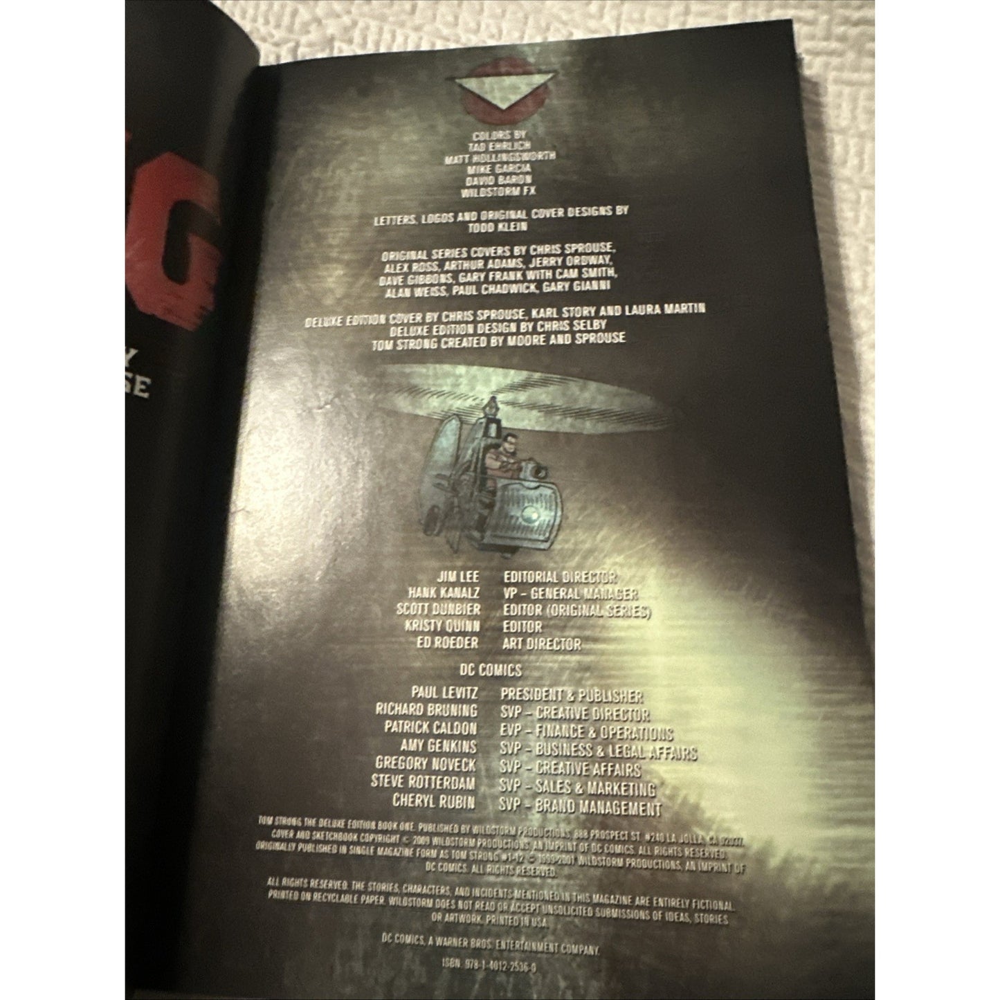 Tom Strong Deluxe Edition Volume 1 (2009) Alan Moore