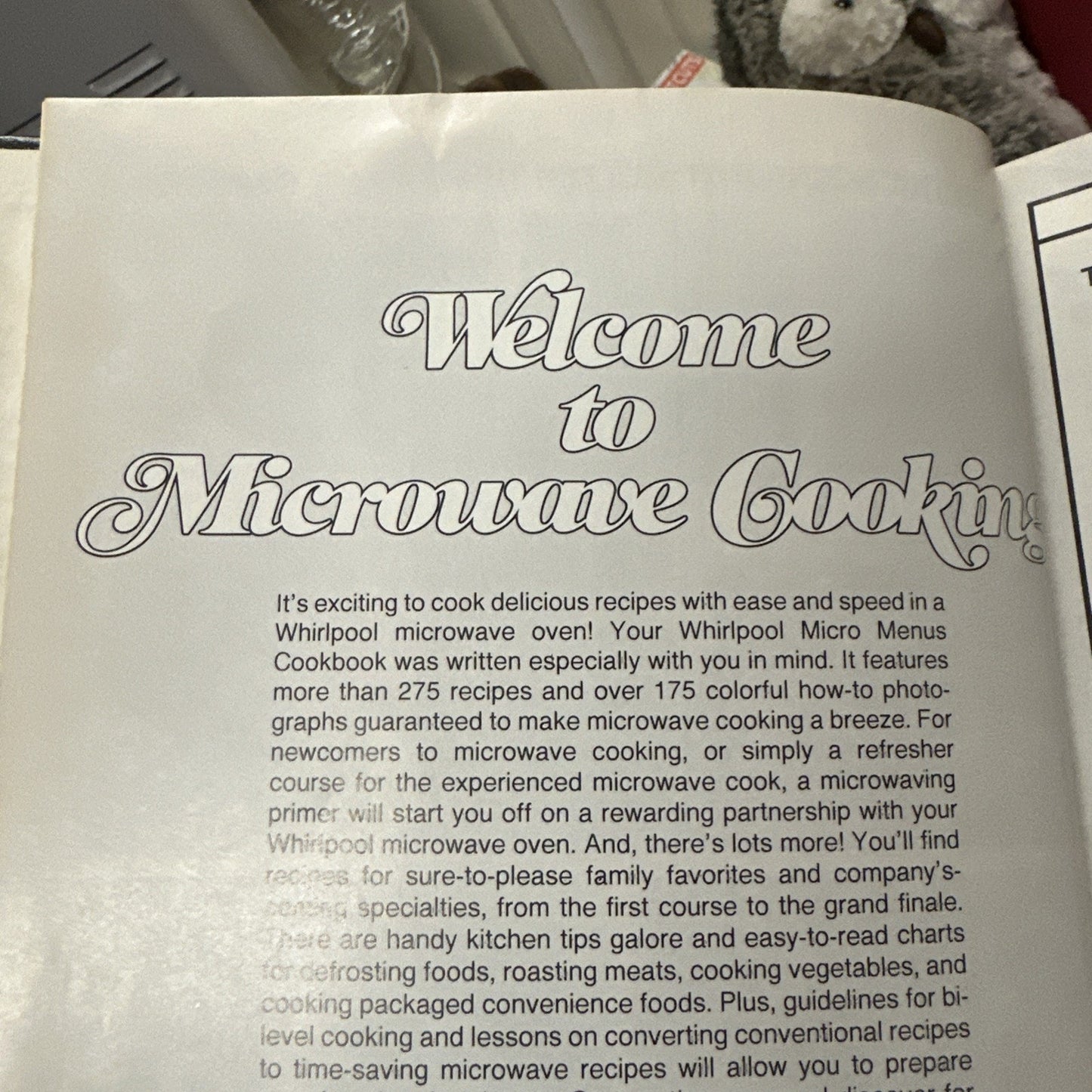 1986 Whirlpool Micro Menus Recipe Cookbook Color Padded Hardcover