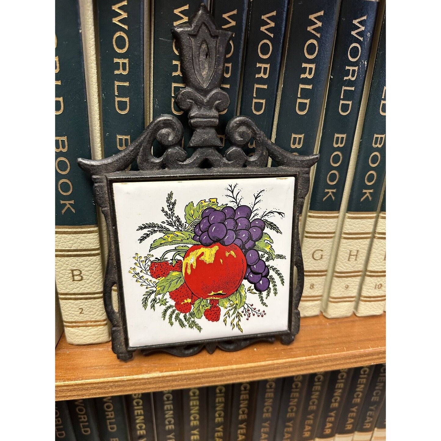 Vintage Seven Star Cast Iron Footed Tile Trivet Apple Grapes Strawberry Design
