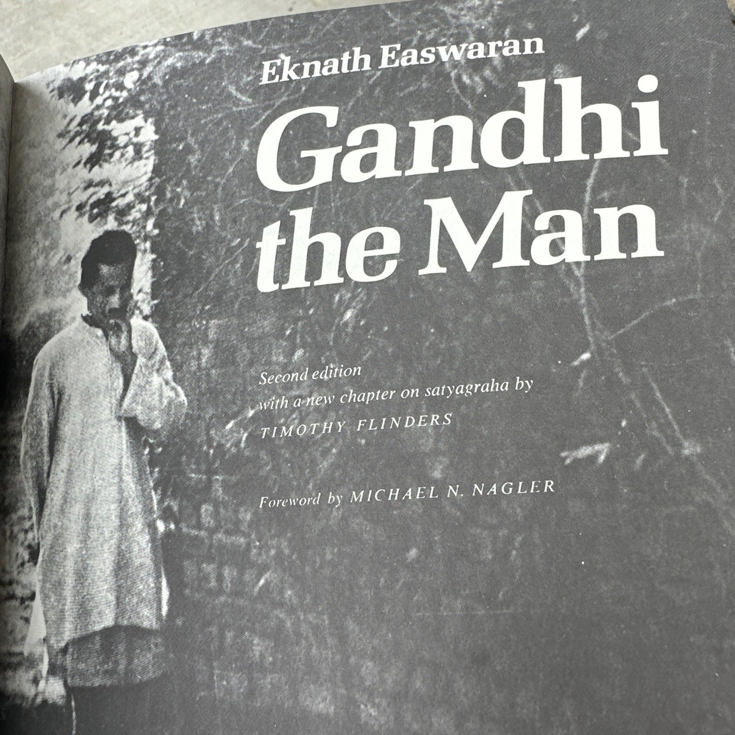 Gandhi the Man Paperback by Eknath Easwaran