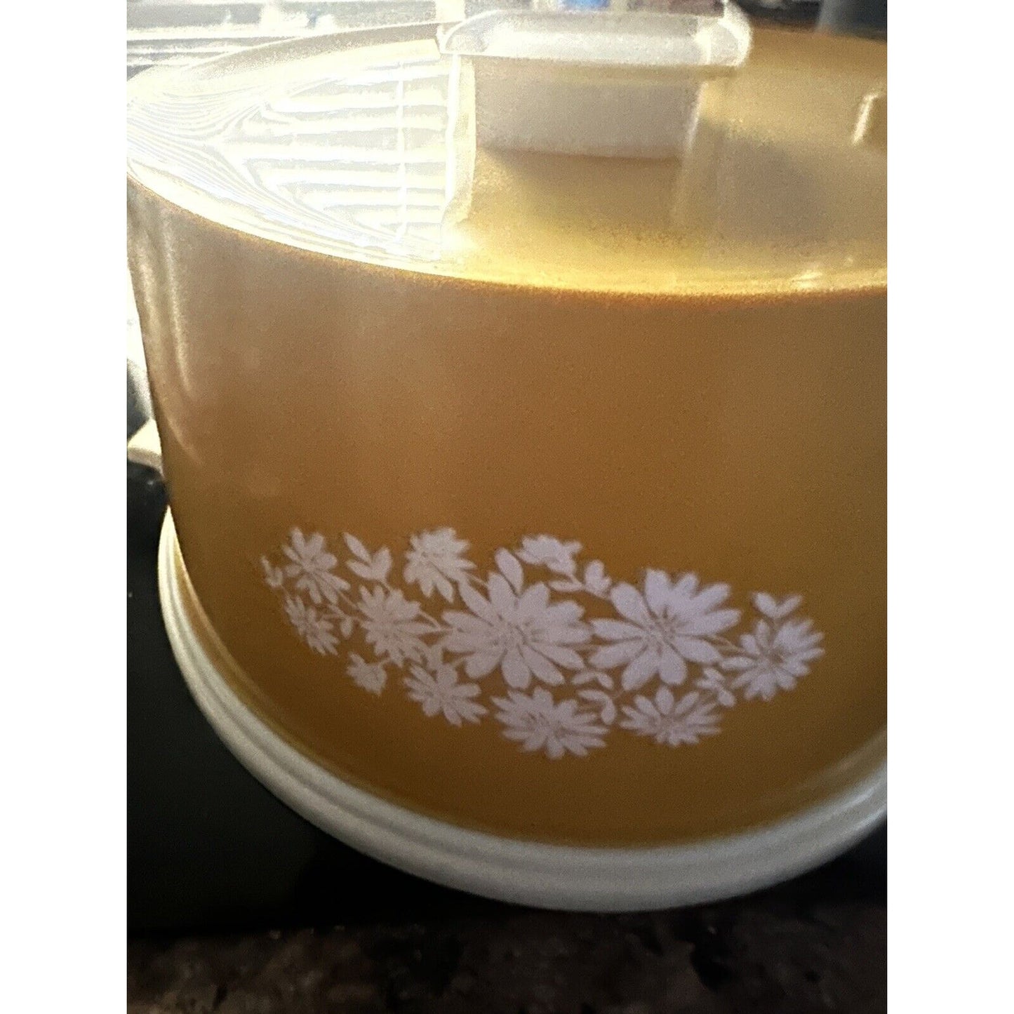 Vintage Plastic Cake Cover Carrier Harvest Yellow locking Lid with Floral Design