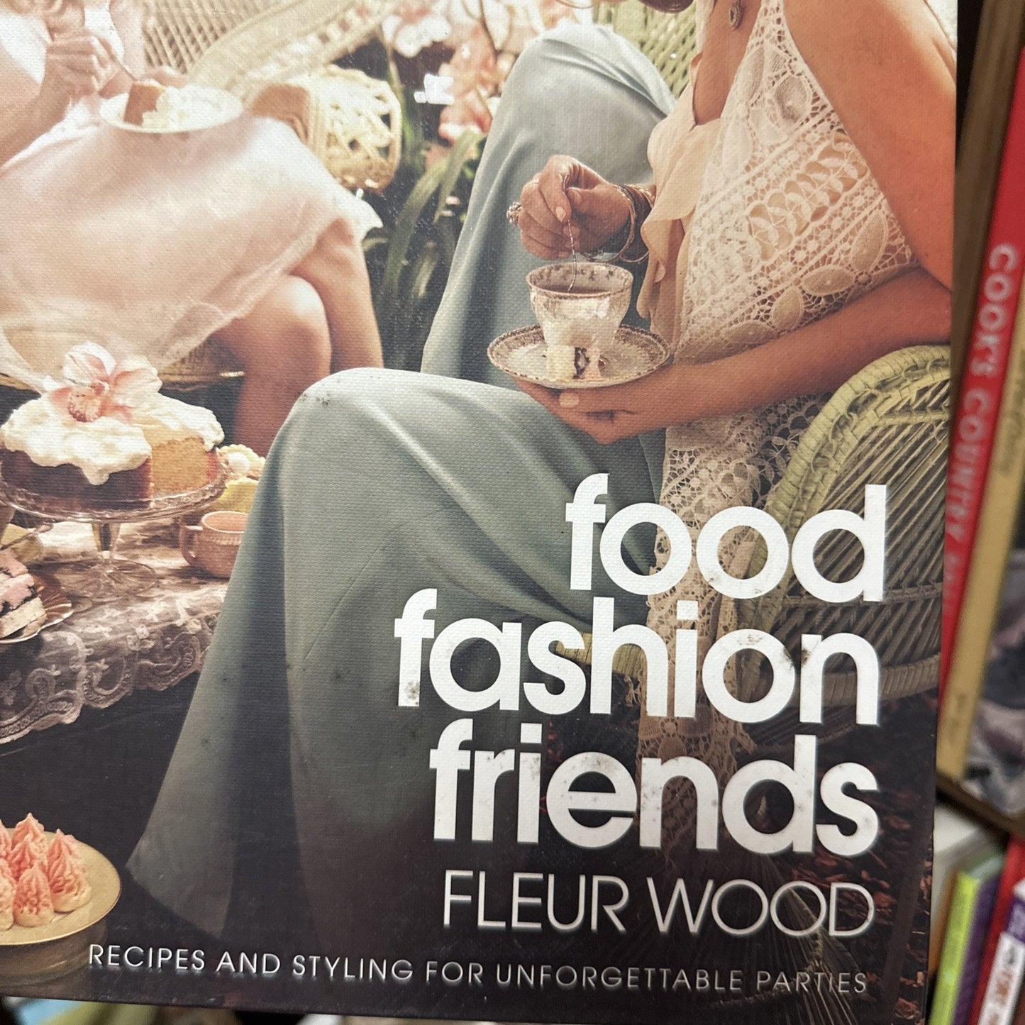 Food Fashion Friends by Fleur Wood