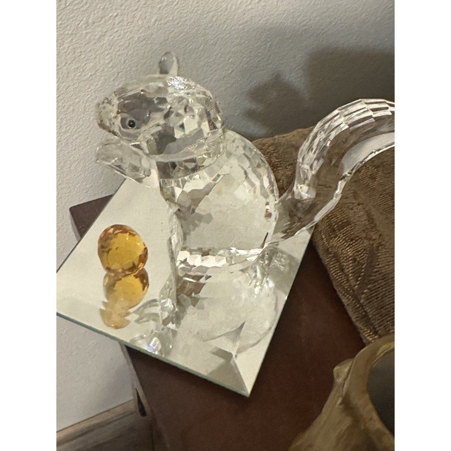 Crystal Squirrel Figurine 4” X4” Yellow Nut On Mirror Plate Beautiful