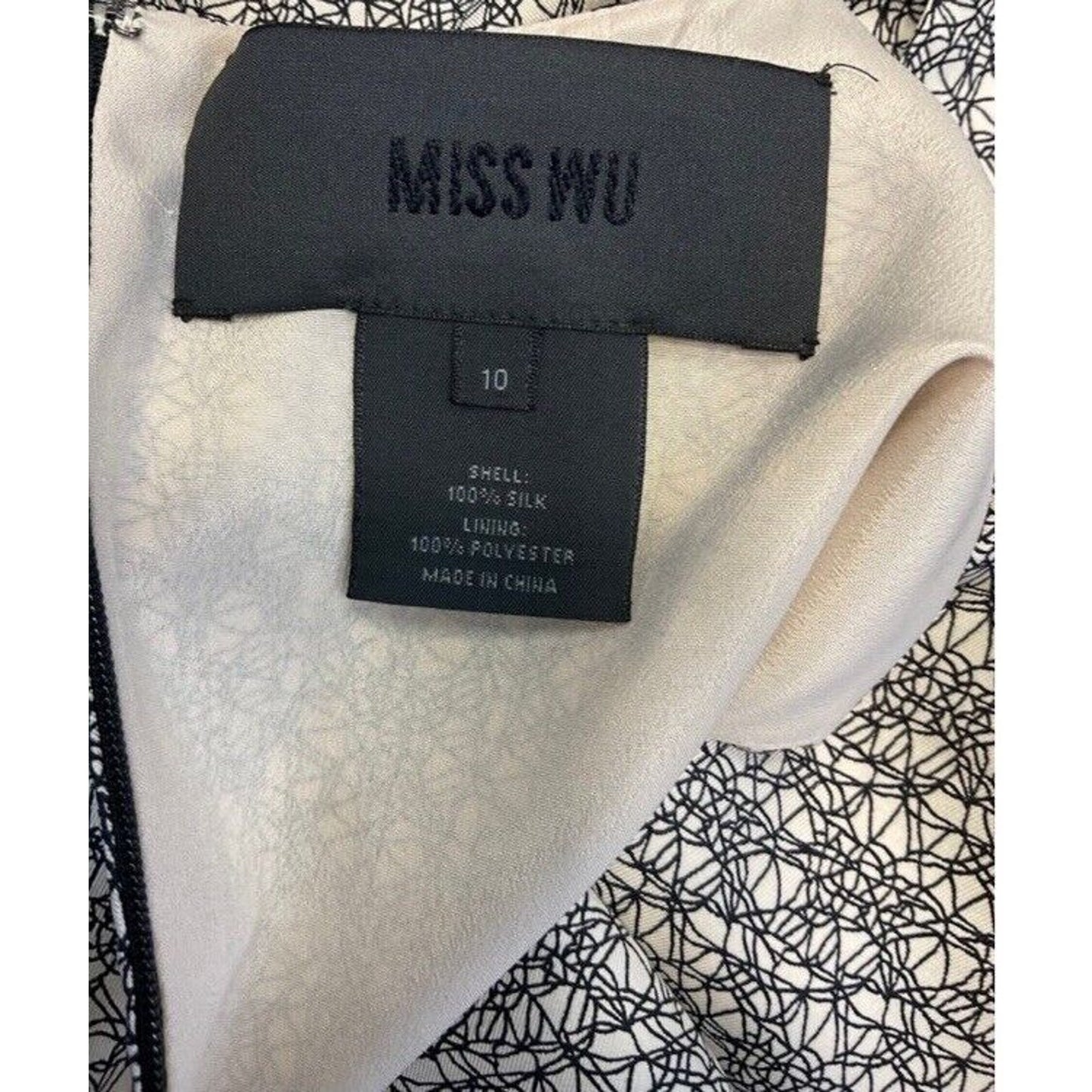 Pre-Owned Women’s Miss Wu Lace Print Silk Twill Dress, Cream & Black color, Sz 10