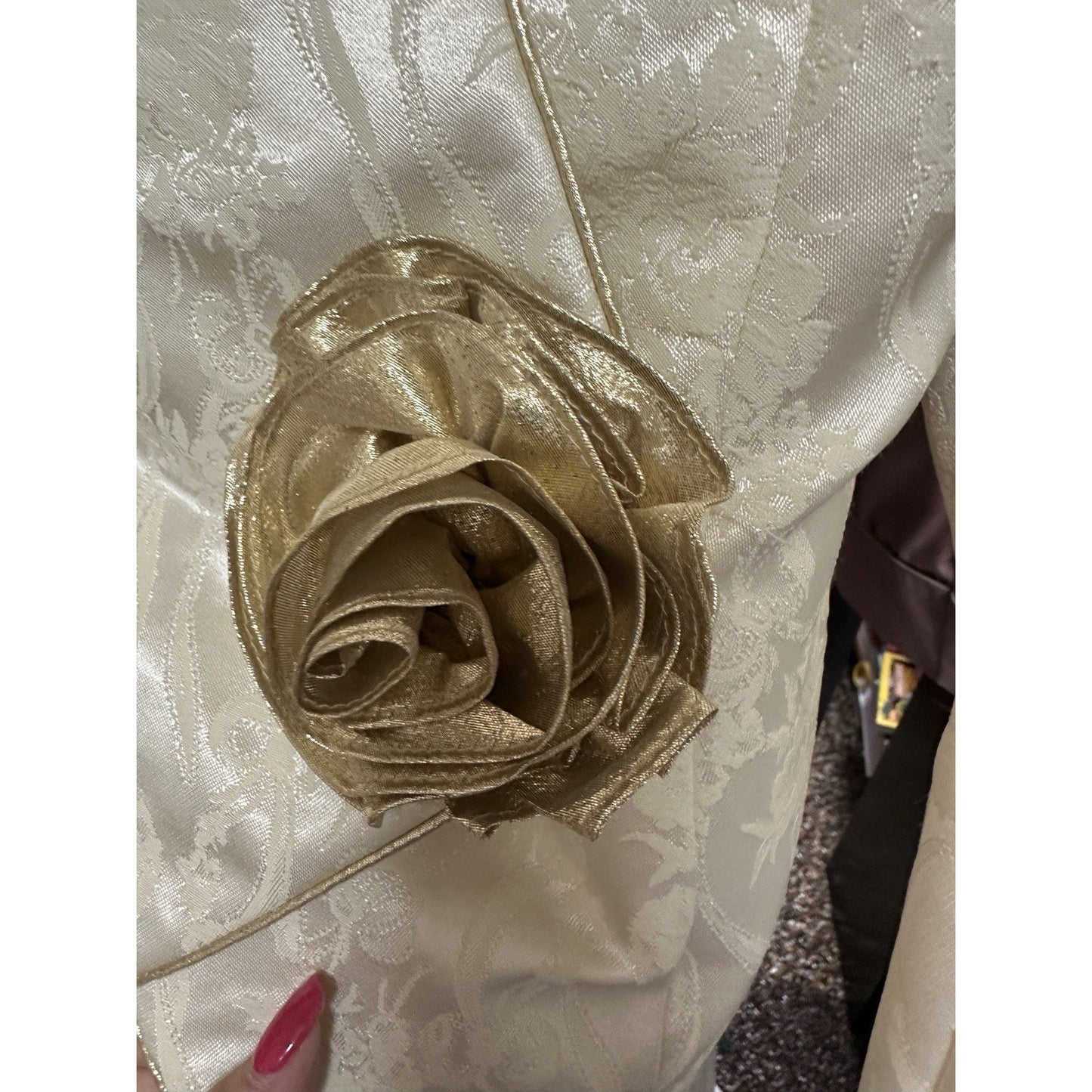 1980’s Scott McClintock 2pc Ivory Short Skirt Suit SZ 4 w/gold Flower Bow EUC