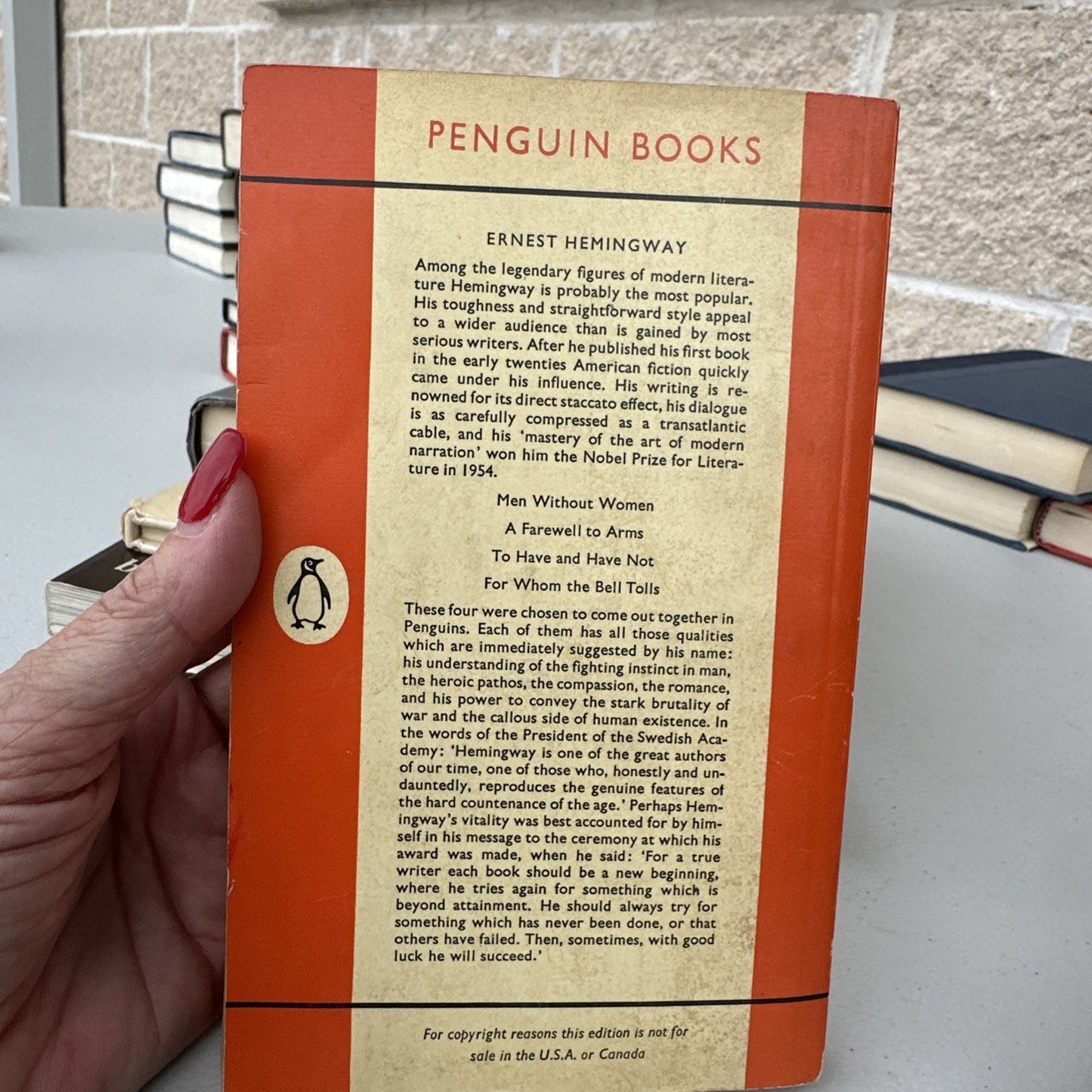 A Farewell to Arms (Ernest Hemingway - 1955) Penguin Books 1960