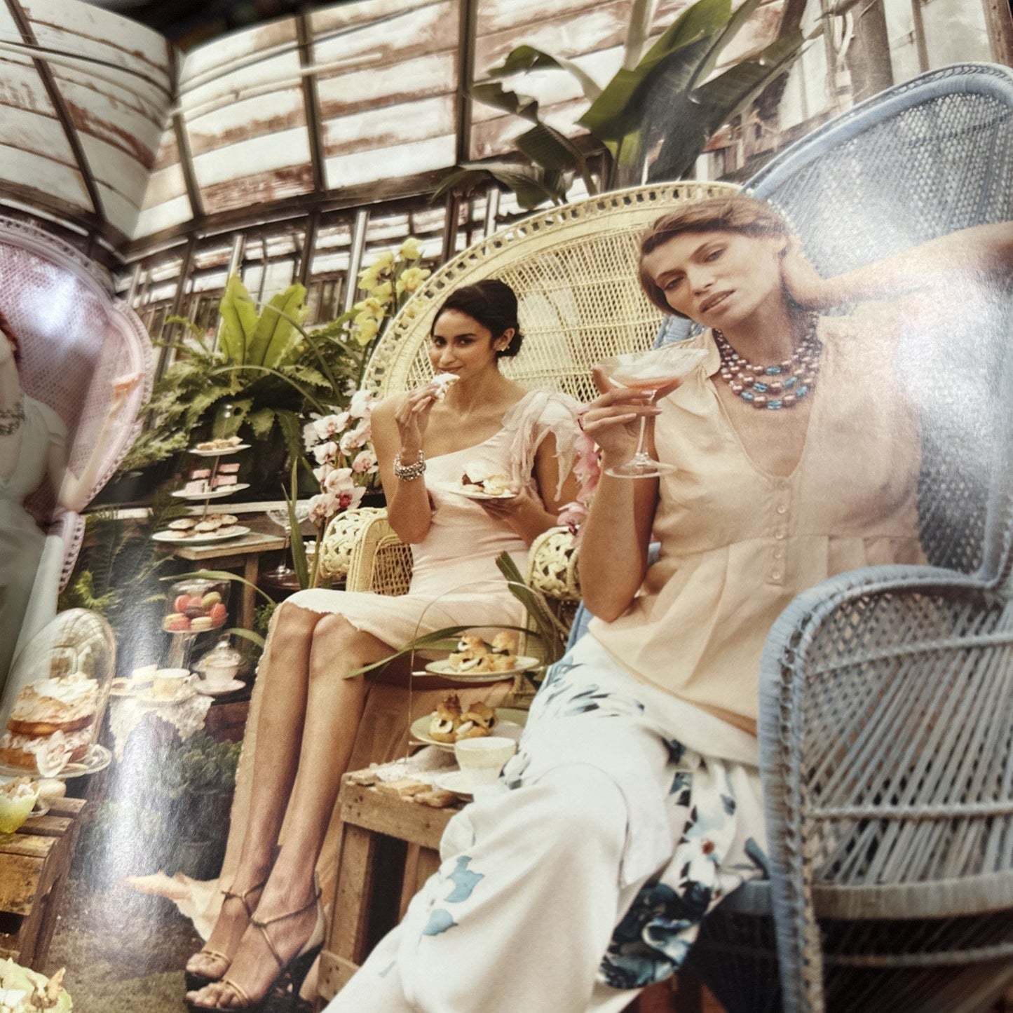 Food Fashion Friends by Fleur Wood