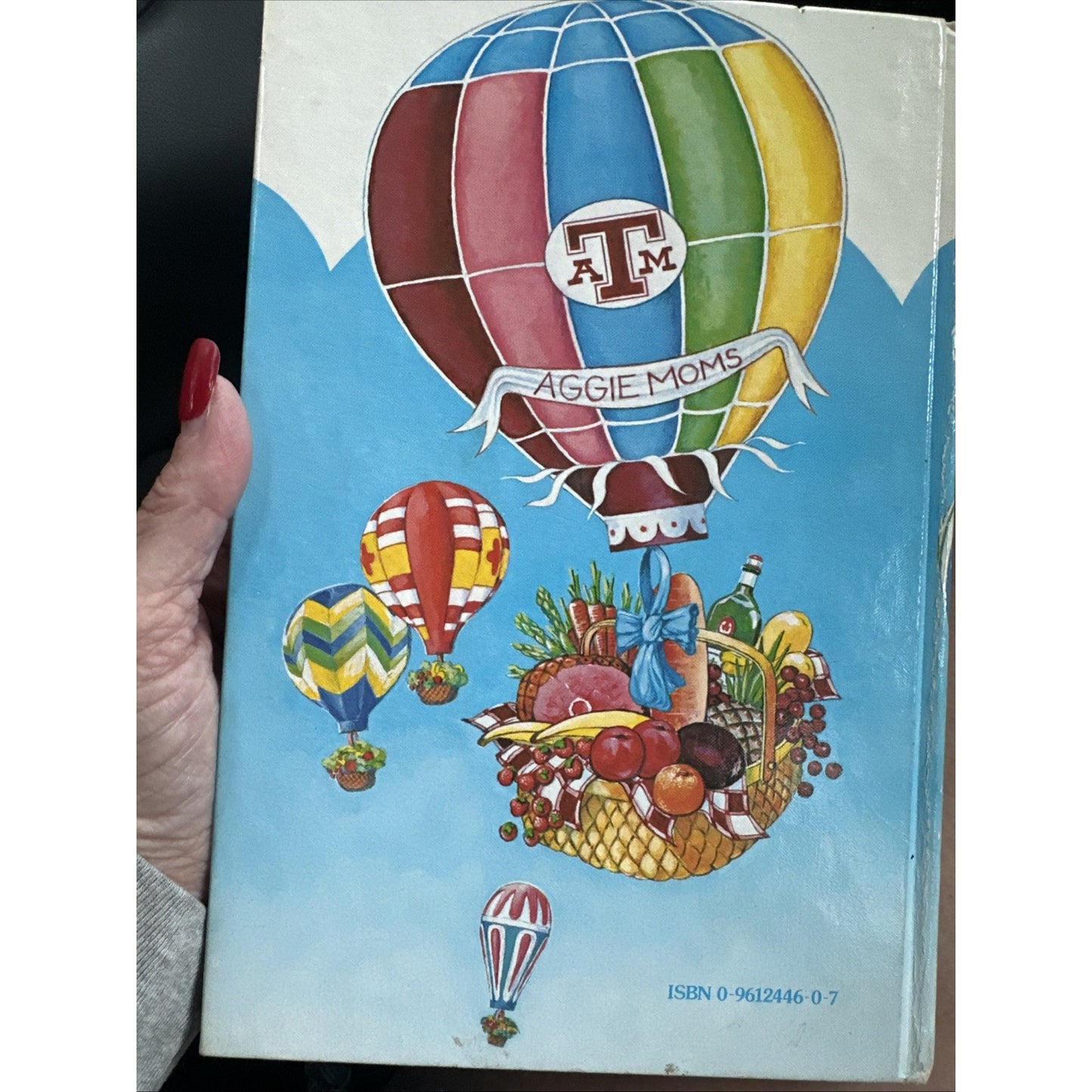 Hullabaloo in the Kitchen Dallas TX Aggie Moms Club Cookbook 1983 First Edition!