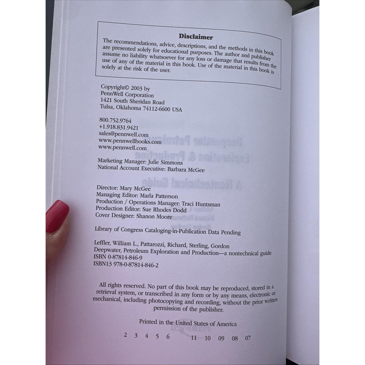Deepwater Petroleum Exploration & Production: A Nontechnical Guide -excellent