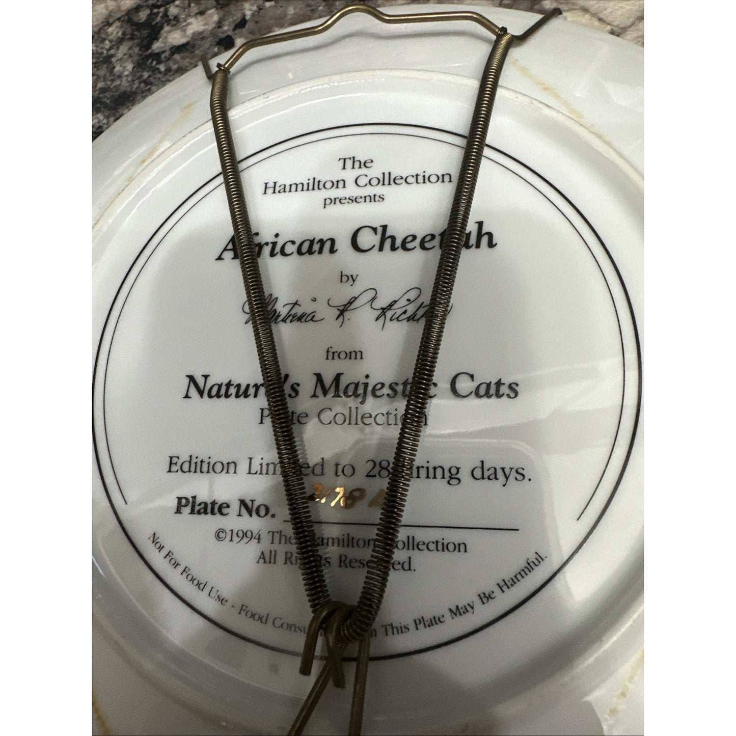 The Hamilton Collection Nature's Majestic Cats Collector's 4 Plates