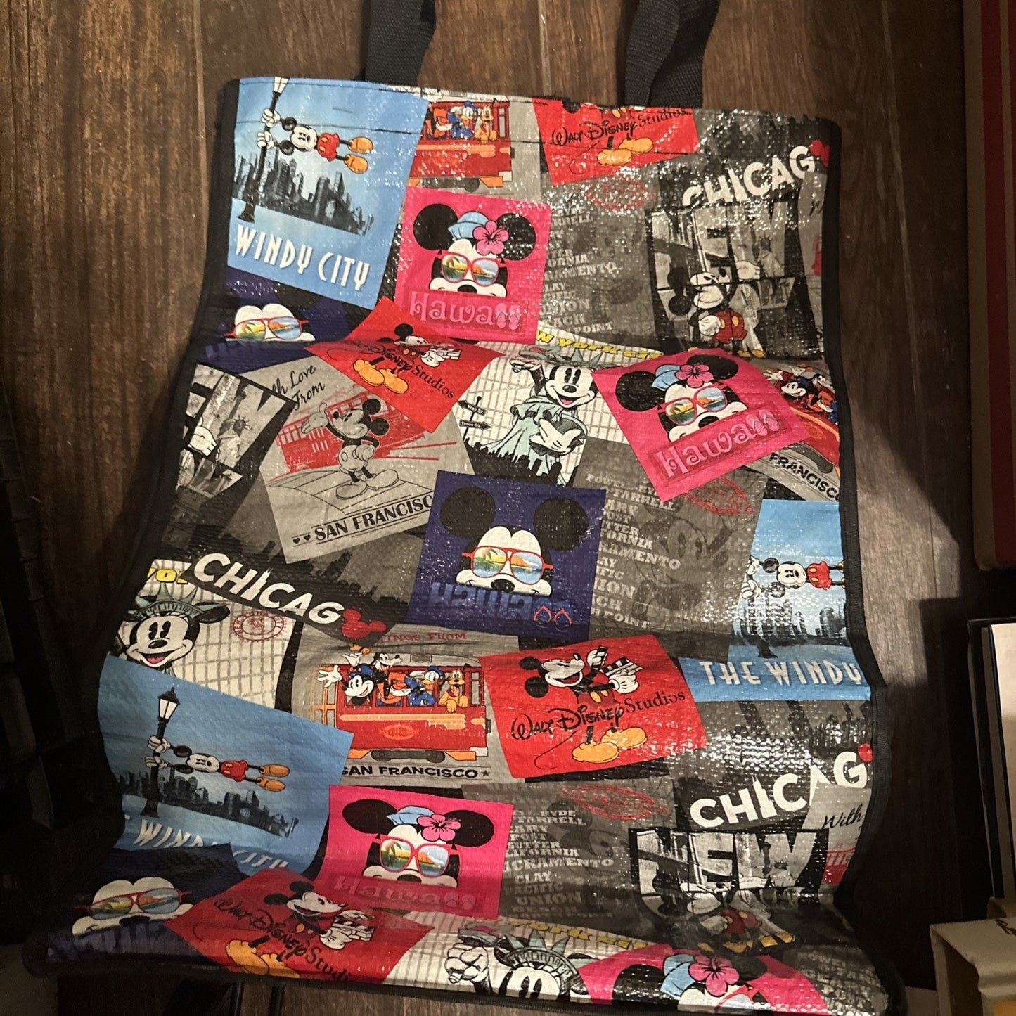 MICKEY MOUSE MINNIE Multi-Color City Shopper Tote Bag Handbag on Wheels