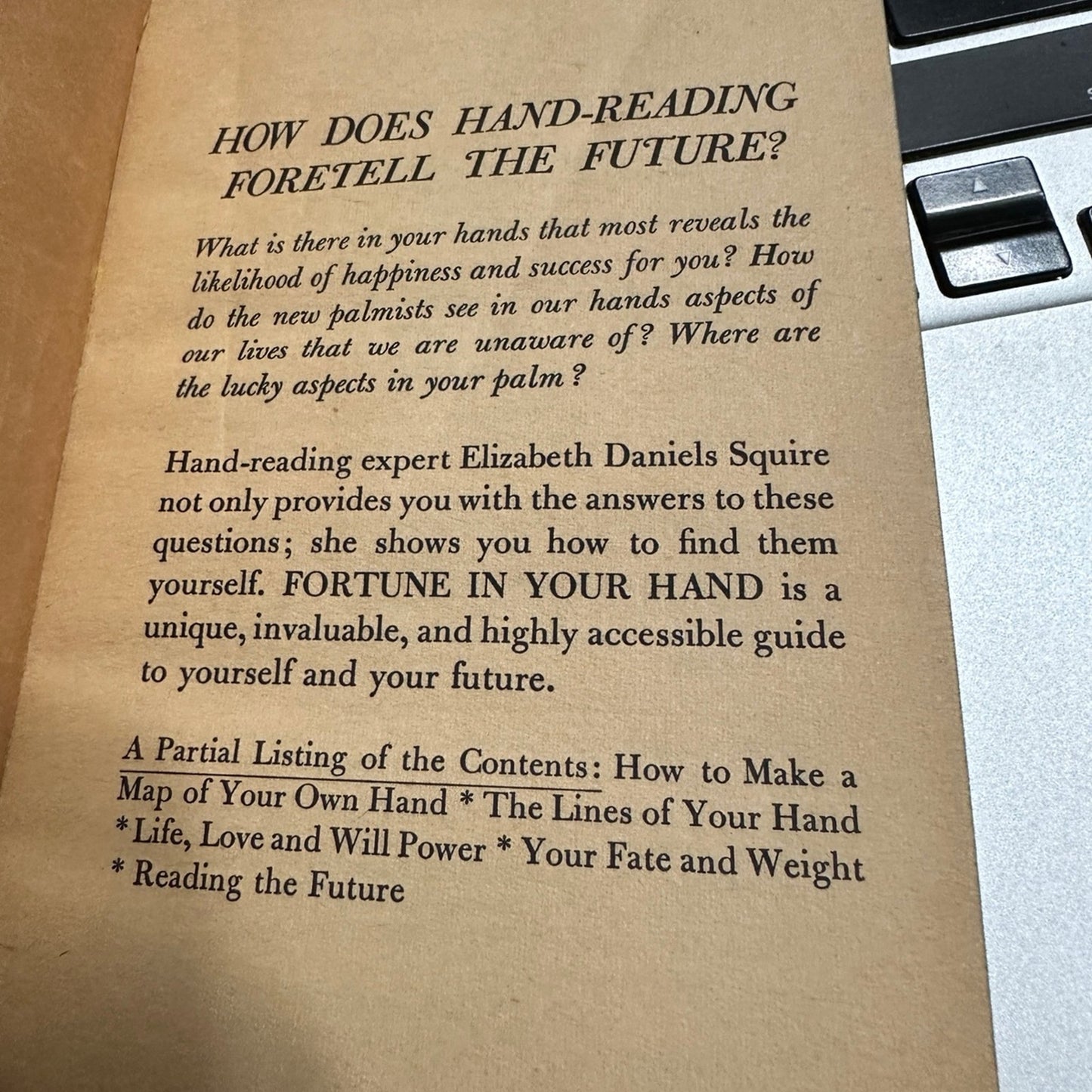 Fortune in Your Hand Book Elizabeth Daniels Squire-1960