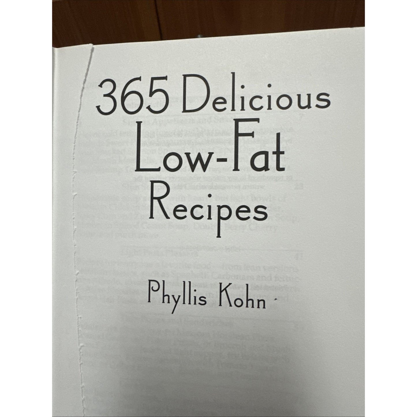 365 Delicious Low-Fat Recipes - Hardcover -