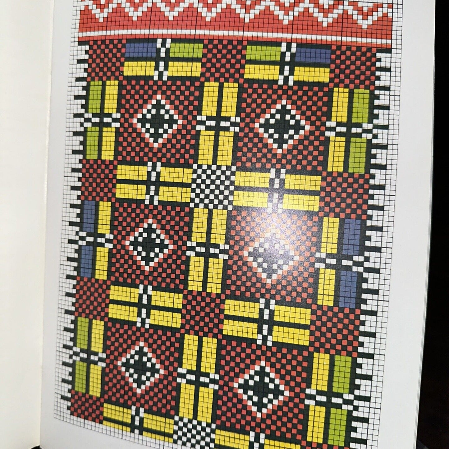 Dover Needlework Full Color Russian Folk Needlepoint Designs Frieda Halpern