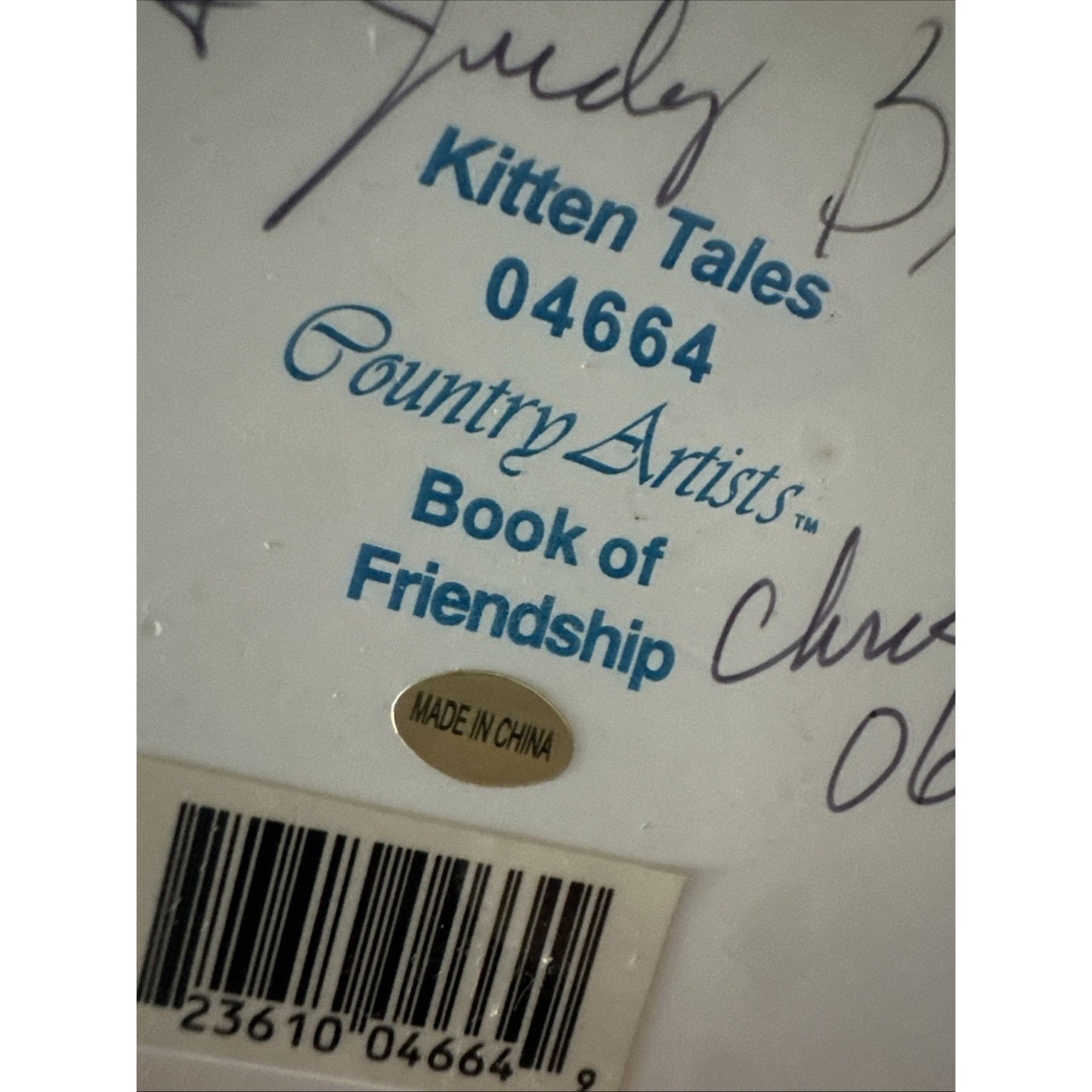 A Country Artist Kitten Tales Book of Friendship Cat Figurine CA04664