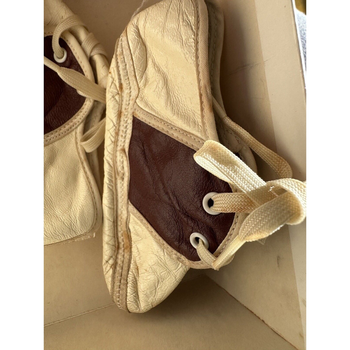 Vintage White Brown Baby Saddle Shoes Lace Up Faux Leather Size 3 With Box Baby deer Shoes