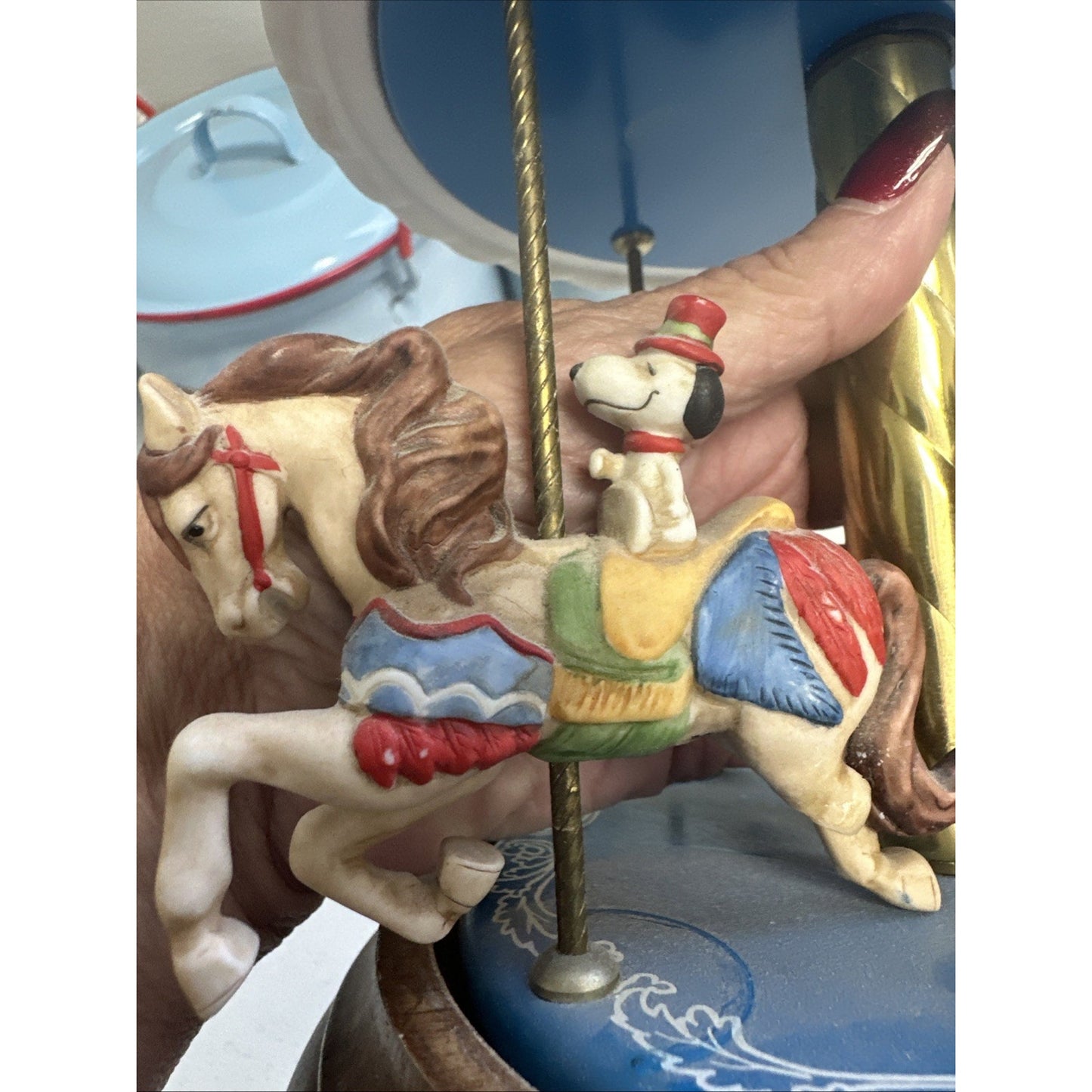 Peanuts / Snoopy Willitts #8113 Music Box: Merry Go Round Plays " Tales From ..