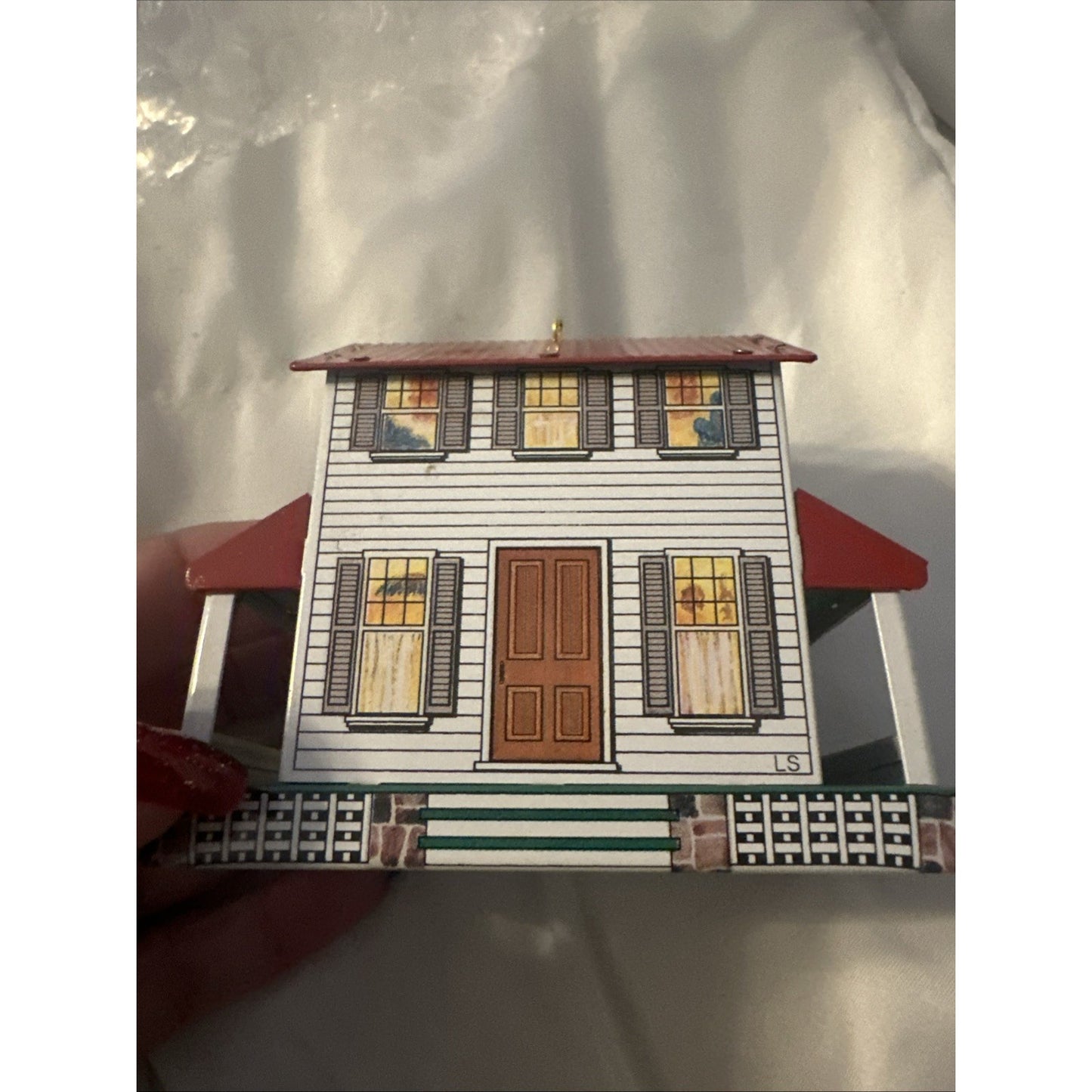 NEW NRFB Hallmark Farm House 1999 Town and Country Christmas Ornament