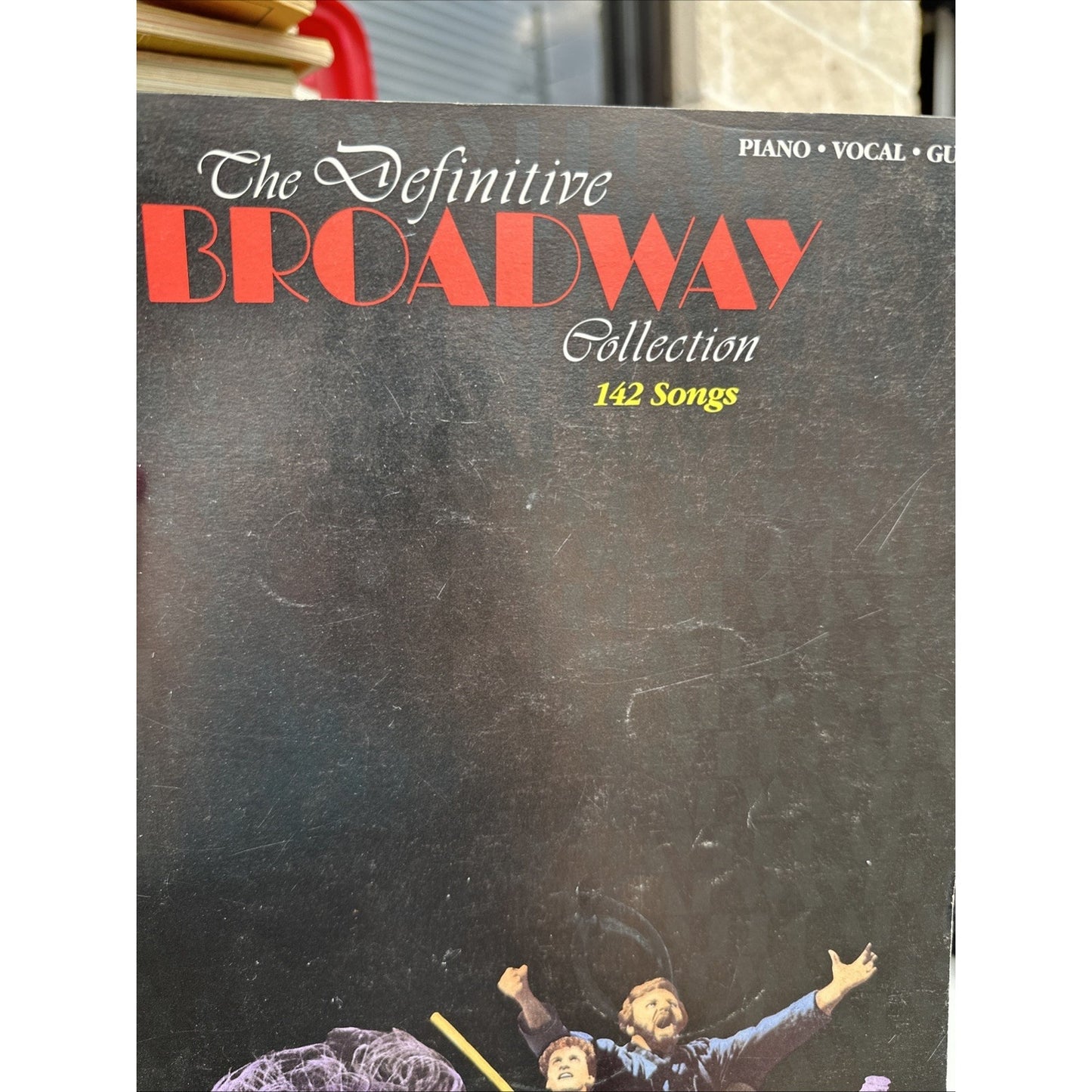 Definitive Broadway Collection: Piano, Vocal, Guitar by Hal Leonard Corp SC 1988