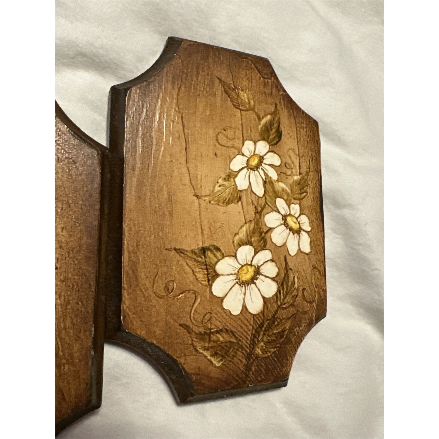 2 Vtg Hand Painted Wood Mid Century Folk Art Plaque Wall Hanging Decor