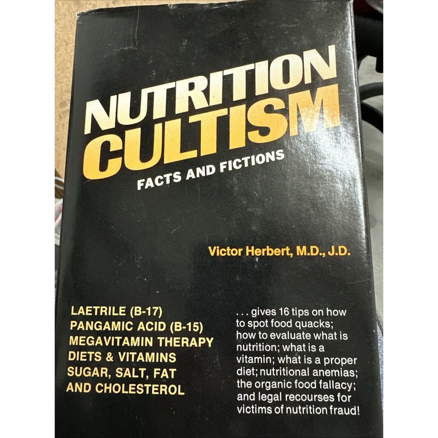 Nutrition Cultism : Facts and Fictions (SIGNED)