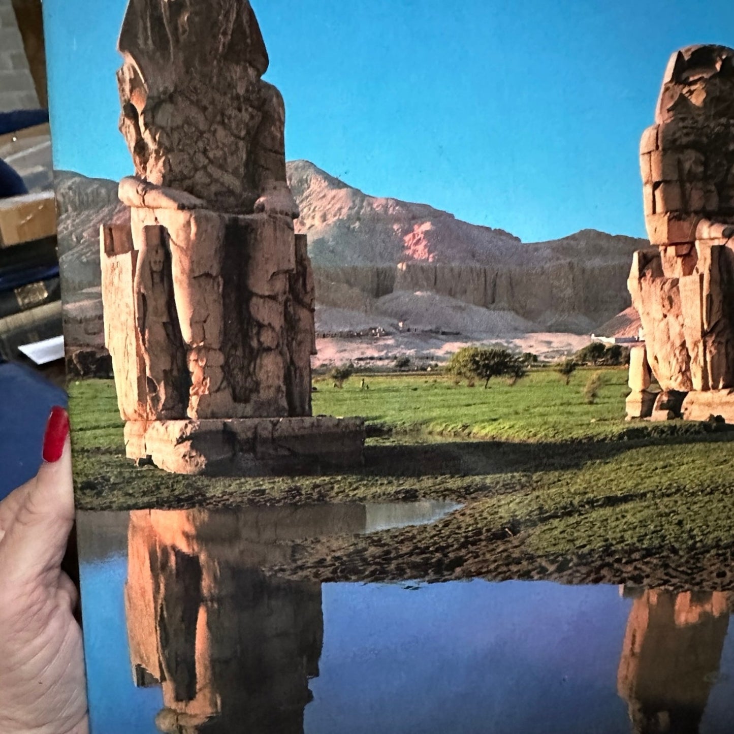 The World of the Pharaohs by Henri Stierlin 1978 Hardcover w/ Dust Cover