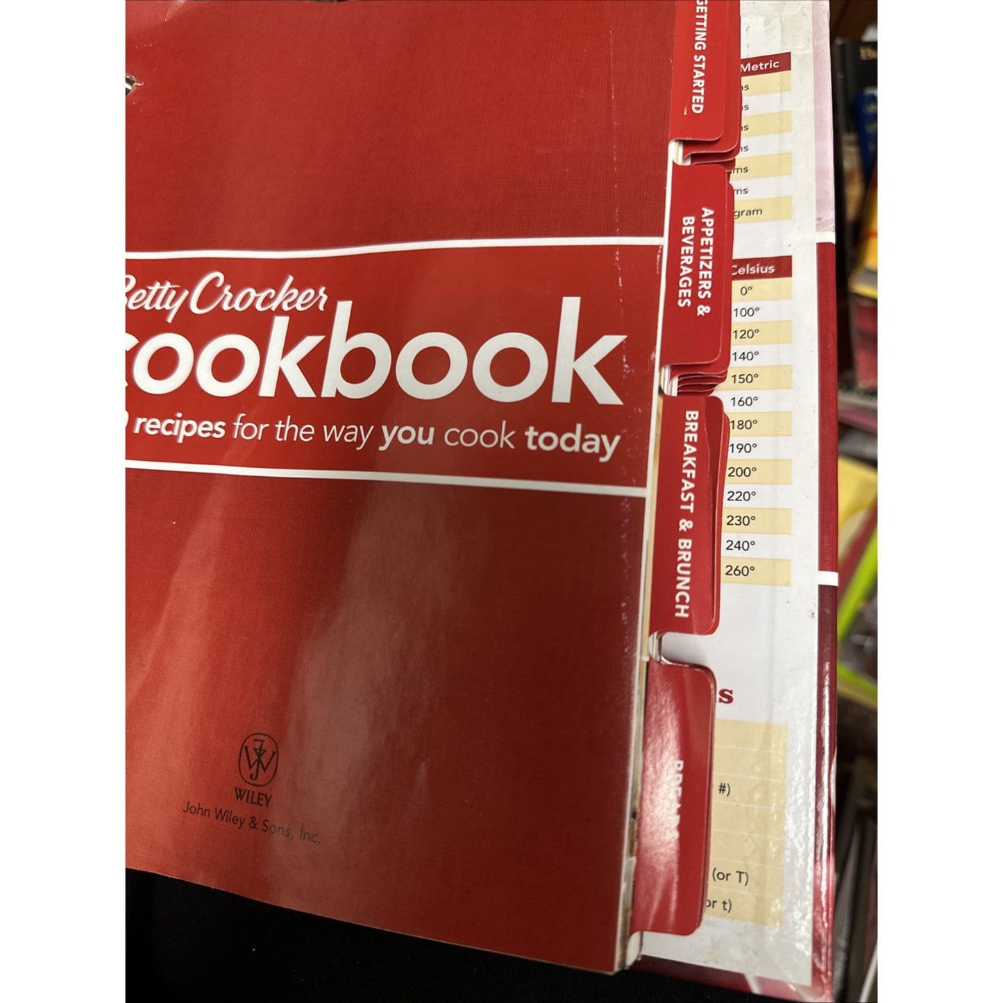 Betty Crocker Cookbook: 1500 Recipes for the Way You Cook Today by Betty Crocker