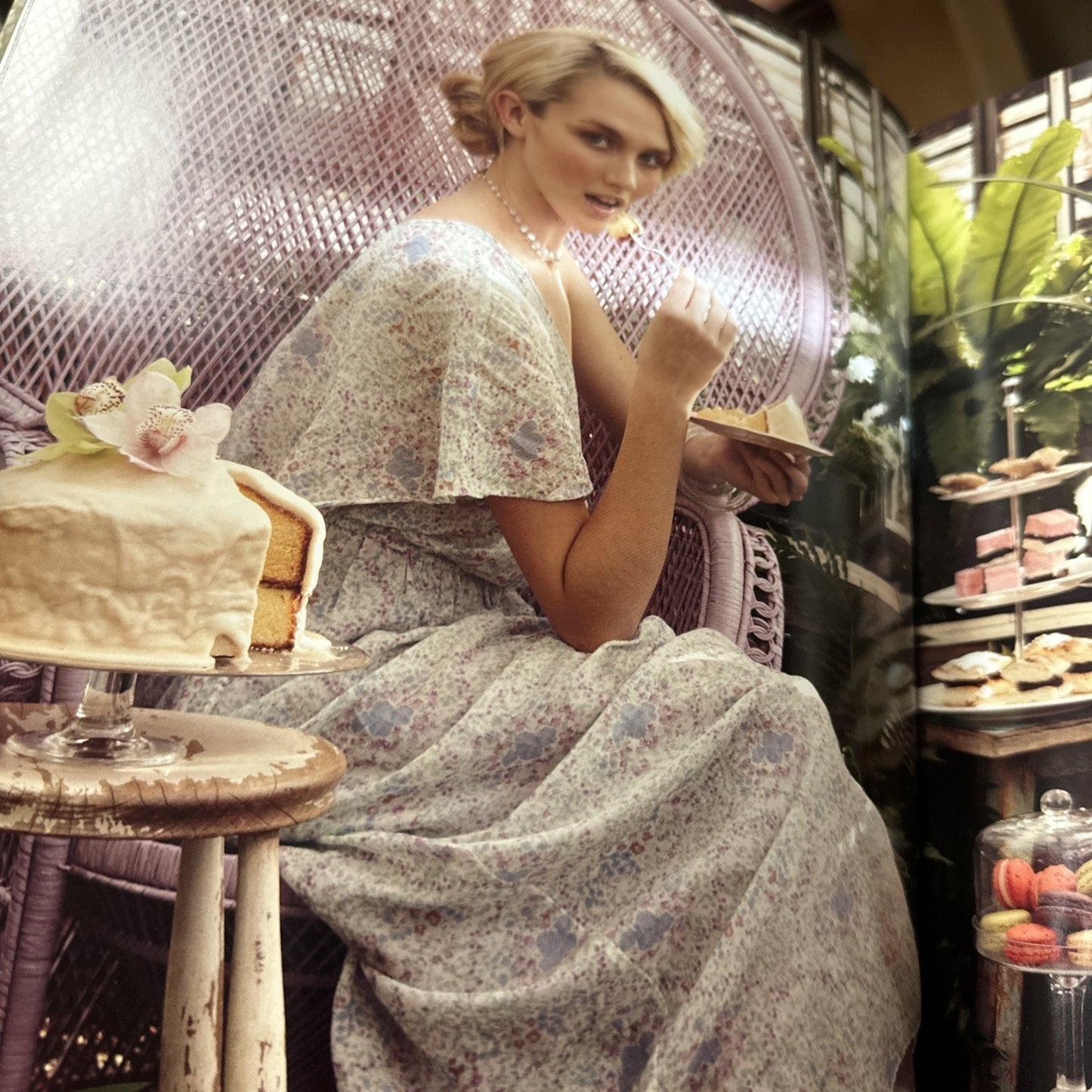 Food Fashion Friends by Fleur Wood