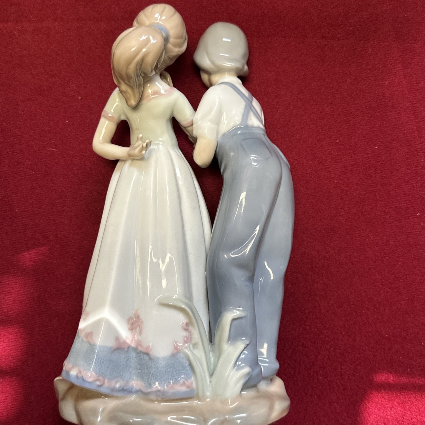 Porcelain Figurine Romantic Couple Gloss Finish 8” Pastels