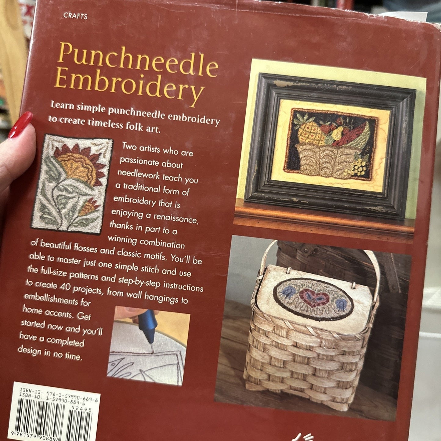 Punchneedle Embroidery: 40 Folk Art Designs Signed