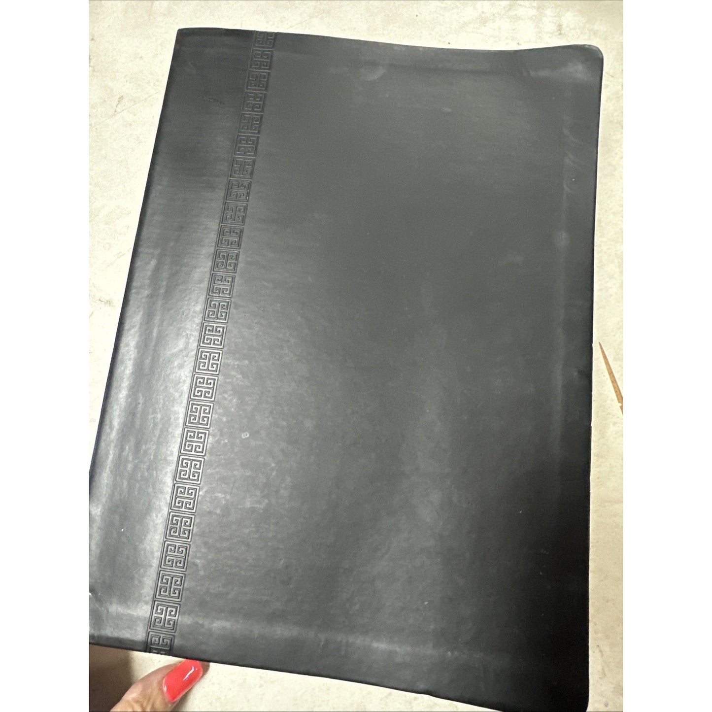 Jeremiah Study Bible, NKJV: Navy/Tan LeatherLuxe : What It Says. What It Means.
