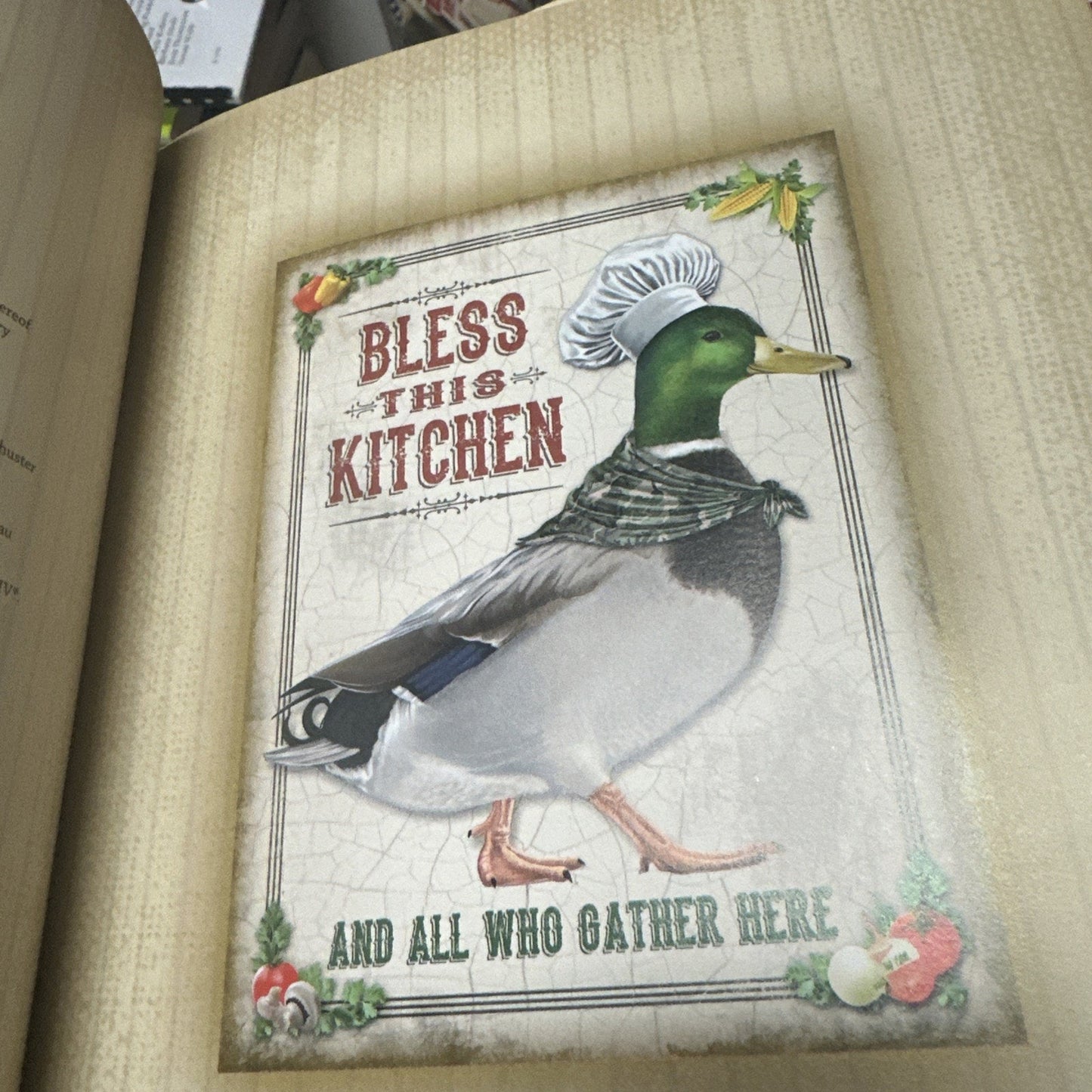 Miss Kay's Duck Commander Kitchen: Faith, Family, and Food--Bringing Our Home...