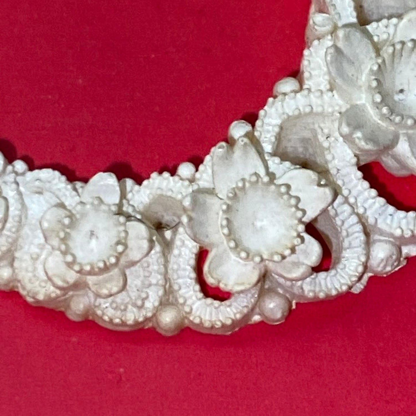 Vintage Carved Celluloid Floral Daffodil