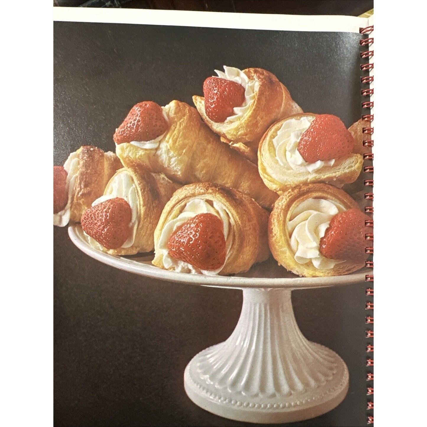 The Creative Cook Cookbook 250 Recipes Illustrated 1985 Spiral Paperback