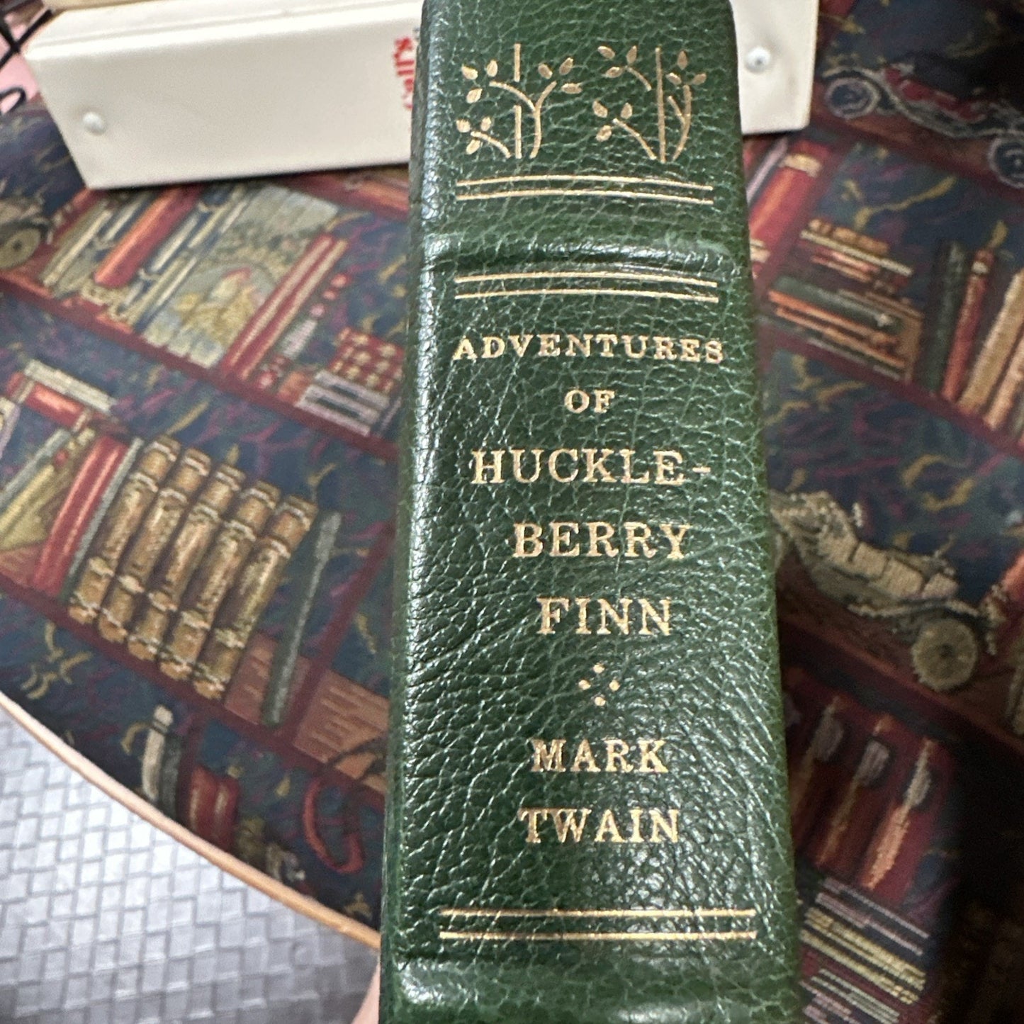Adventures of Huckleberry Finn ~ The Southern Classics Library Edition Leather