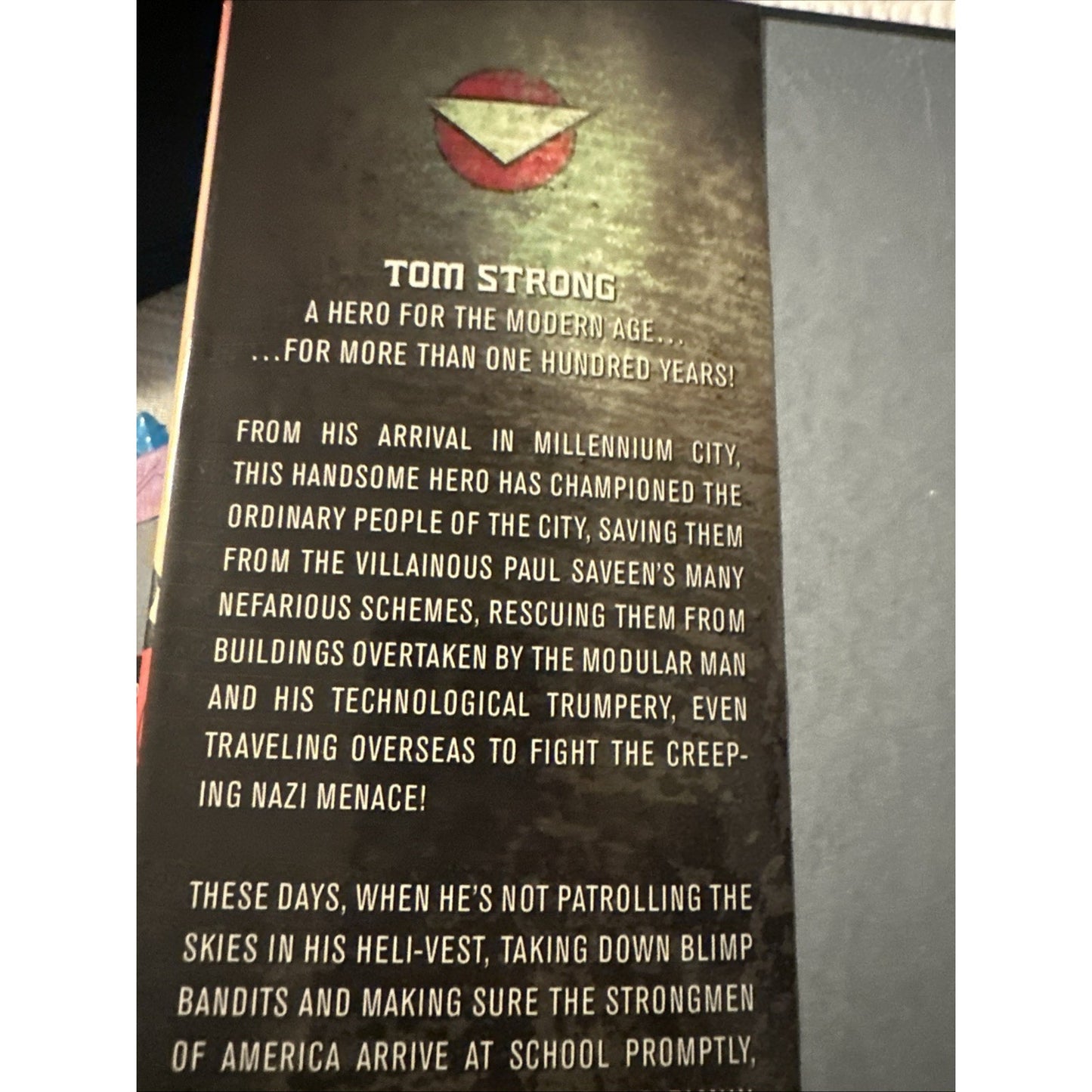 Tom Strong Deluxe Edition Volume 1 (2009) Alan Moore
