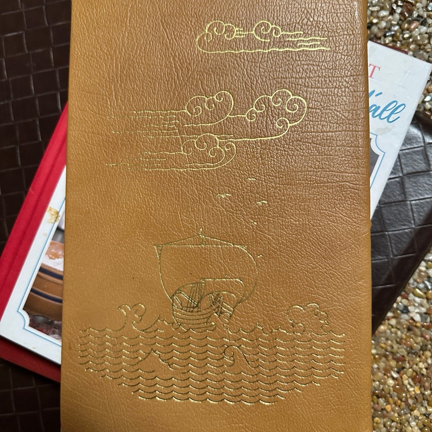 Utopia - Sir Thomas More - Easton Press - H.G.Wells Introduction Easton Press