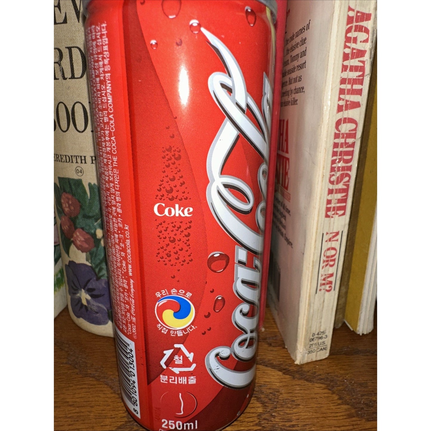 2004 Coca Cola Collectible Lineage II unopened from NCSOFT during E3 Los Angeles