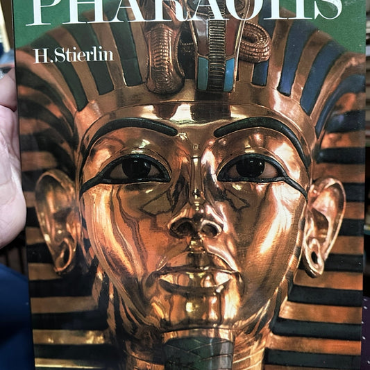 The World of the Pharaohs by Henri Stierlin 1978 Hardcover w/ Dust Cover