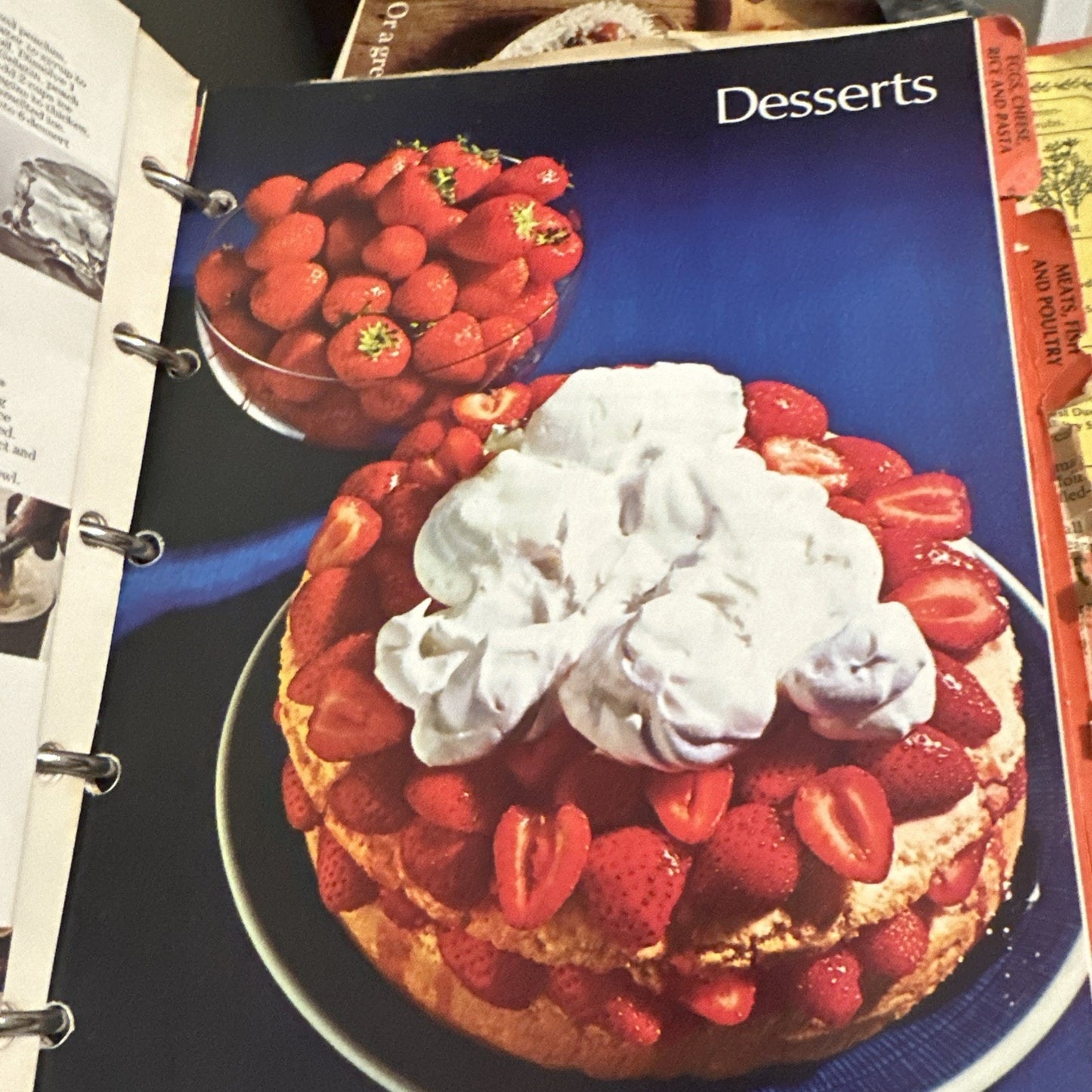 Vintage Betty Crocker Red Pie 5-Ring Binder Cookbook 1972 13th Printing