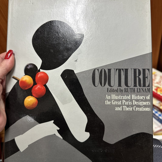 Couture An Illustrated History of The Great Paris Designers Hardcover 1972