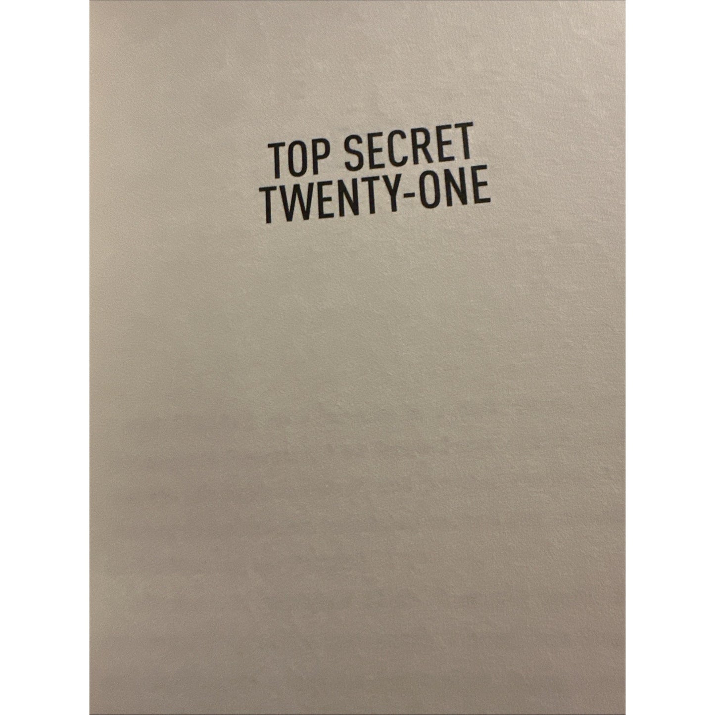 Top Secret Twenty-One by JANET EVANOVICH -SIGNED-