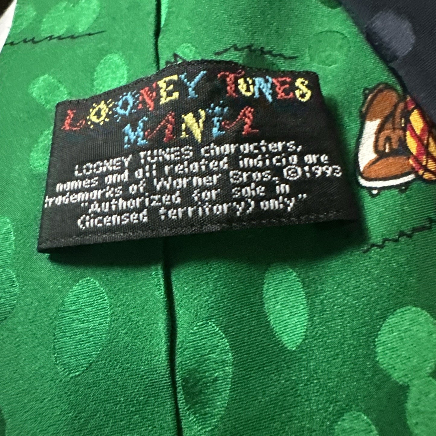 Looney Tunes Mania Bugs Bunny 4 Inch Wide Golf Neck Tie Warner Bros