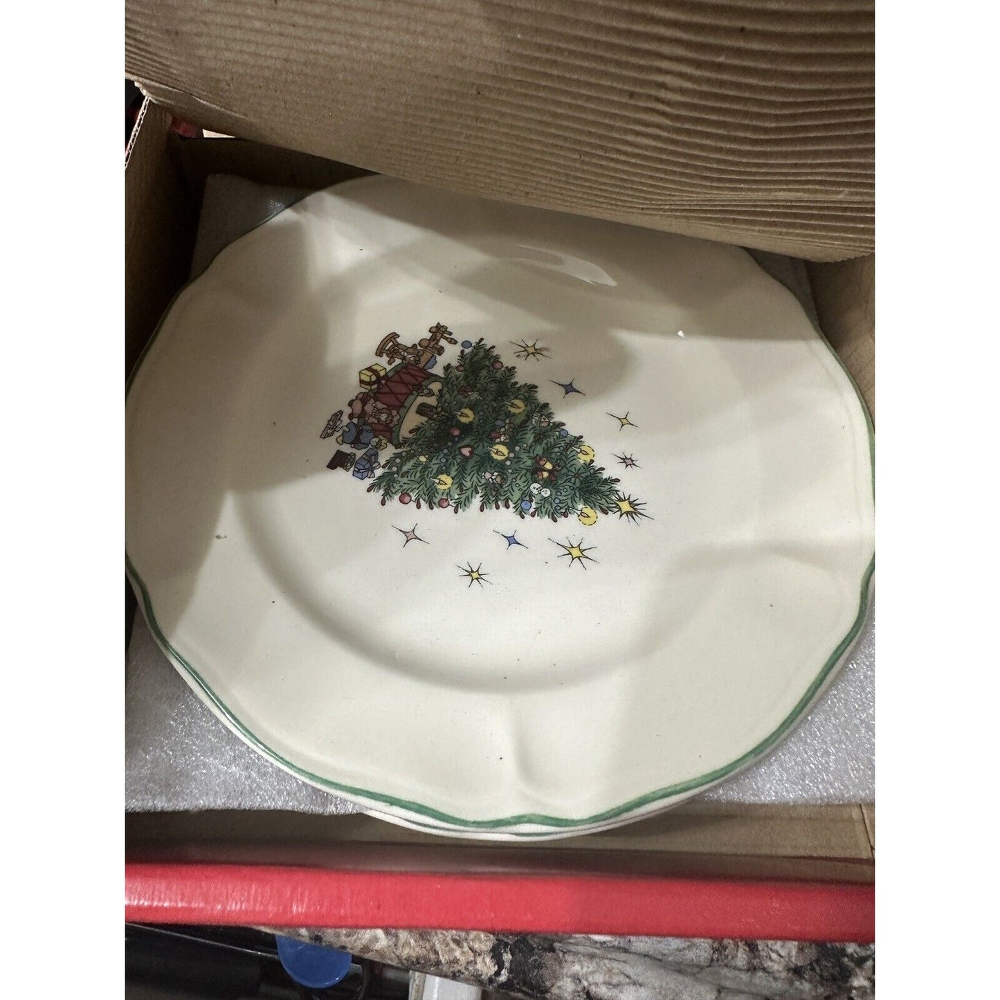 “Tis The Season” (Tablemates) Dessert Plates