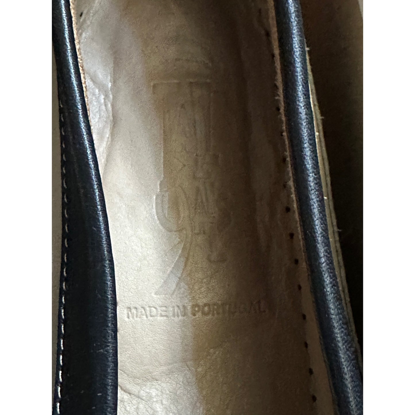 Tall Gals leather flats.  Size 11aa