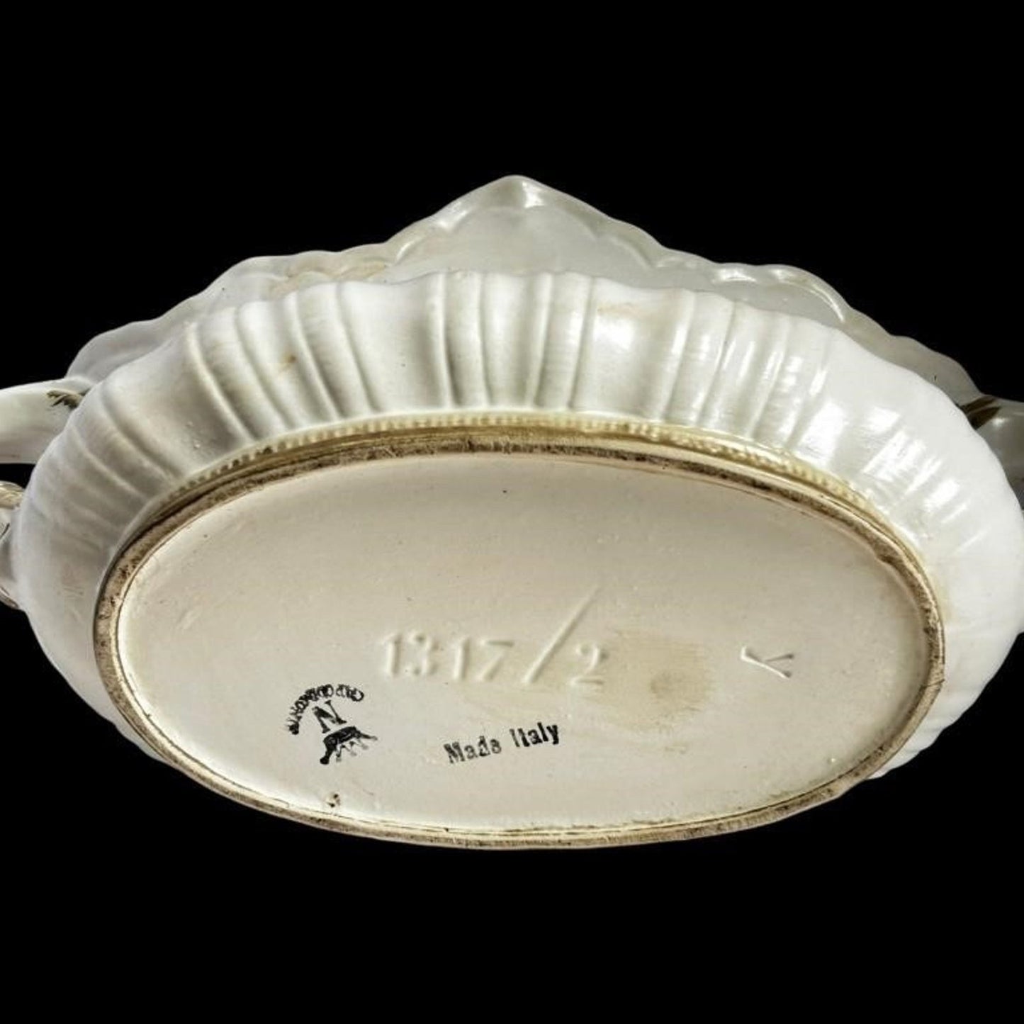 Capodimonte porcelain oval vase center 1317/2
