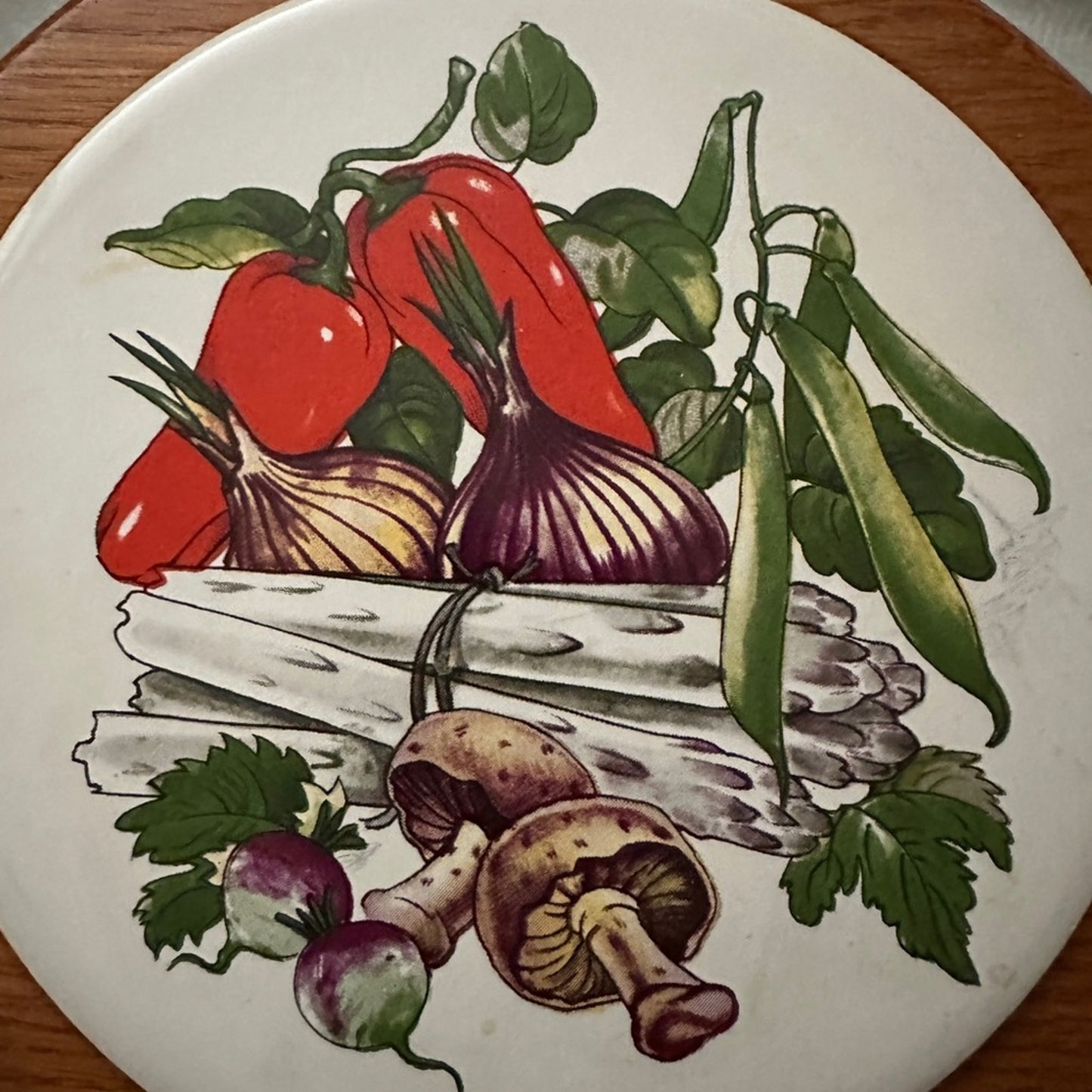 VTG Round Spice of Life Wood and Ceramic Trivet