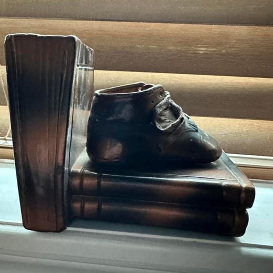 Copper baby Shoe bronzed bookend ( only 1)