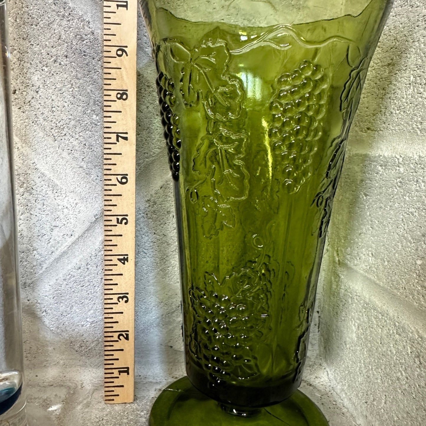 Vintage Indiana Glass Co. Colony Green Harvest Vase.  10 inches tall No chips